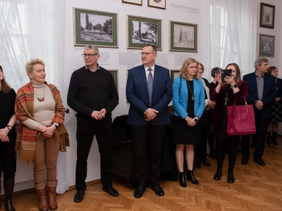 ZUZ_0176
